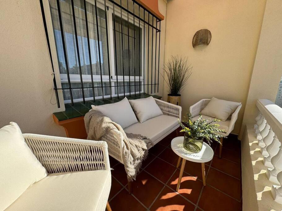 Nuevo Torrox Deluxe Beach & Piscina Екстериор снимка