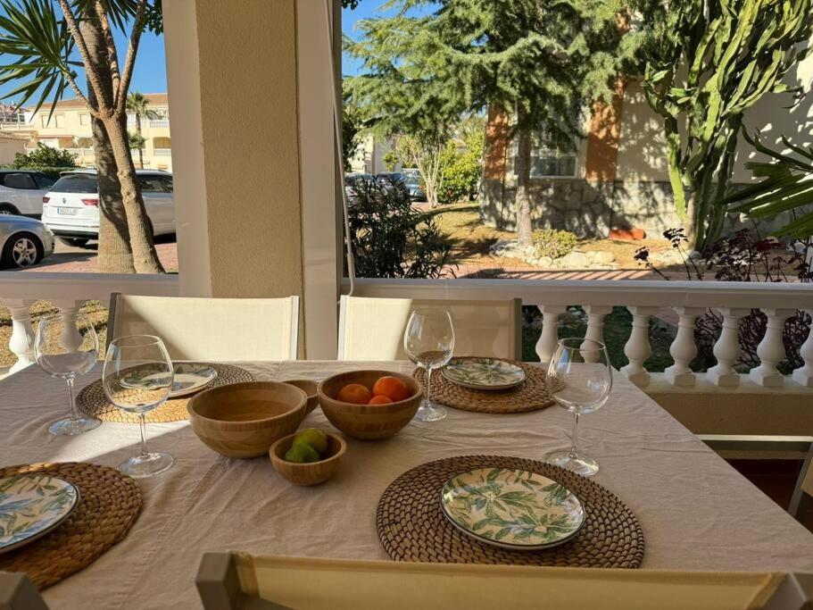 Nuevo Torrox Deluxe Beach & Piscina Екстериор снимка